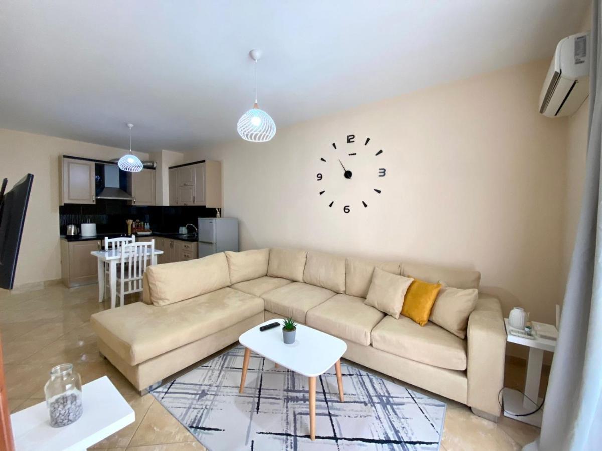 Chlo Apartment 2 Tiranë Luaran gambar