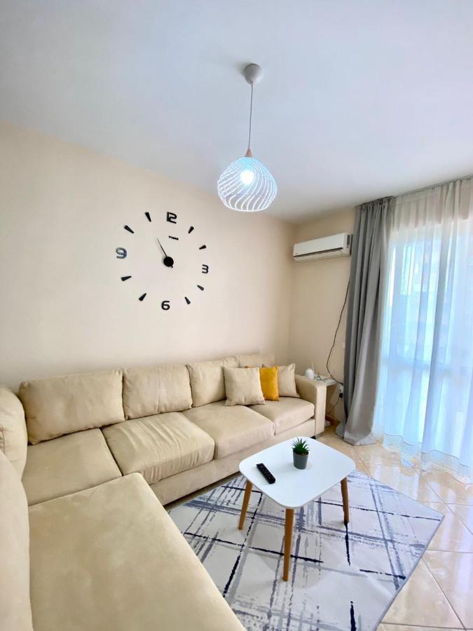 Chlo Apartment 2 Tiranë Luaran gambar
