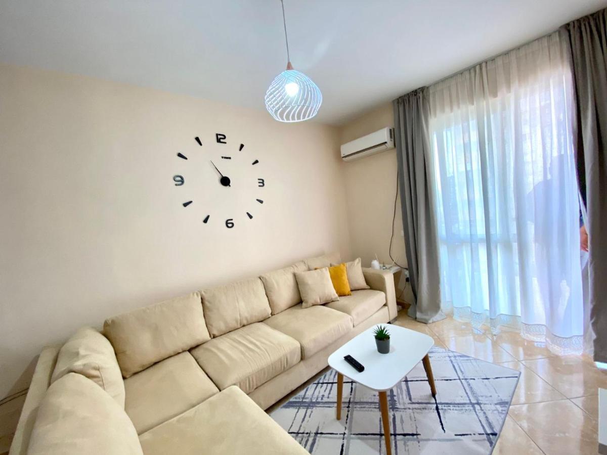 Chlo Apartment 2 Tiranë Luaran gambar
