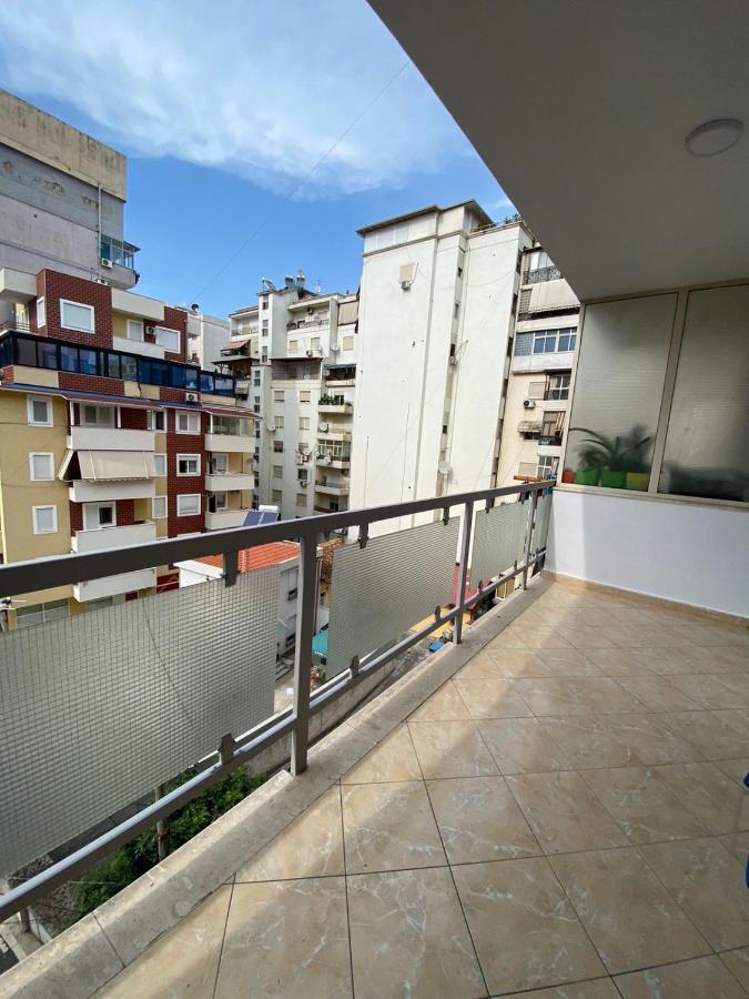 Chlo Apartment 2 Tiranë Luaran gambar